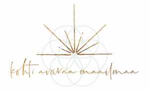Kohti avaraa maailmaa logo