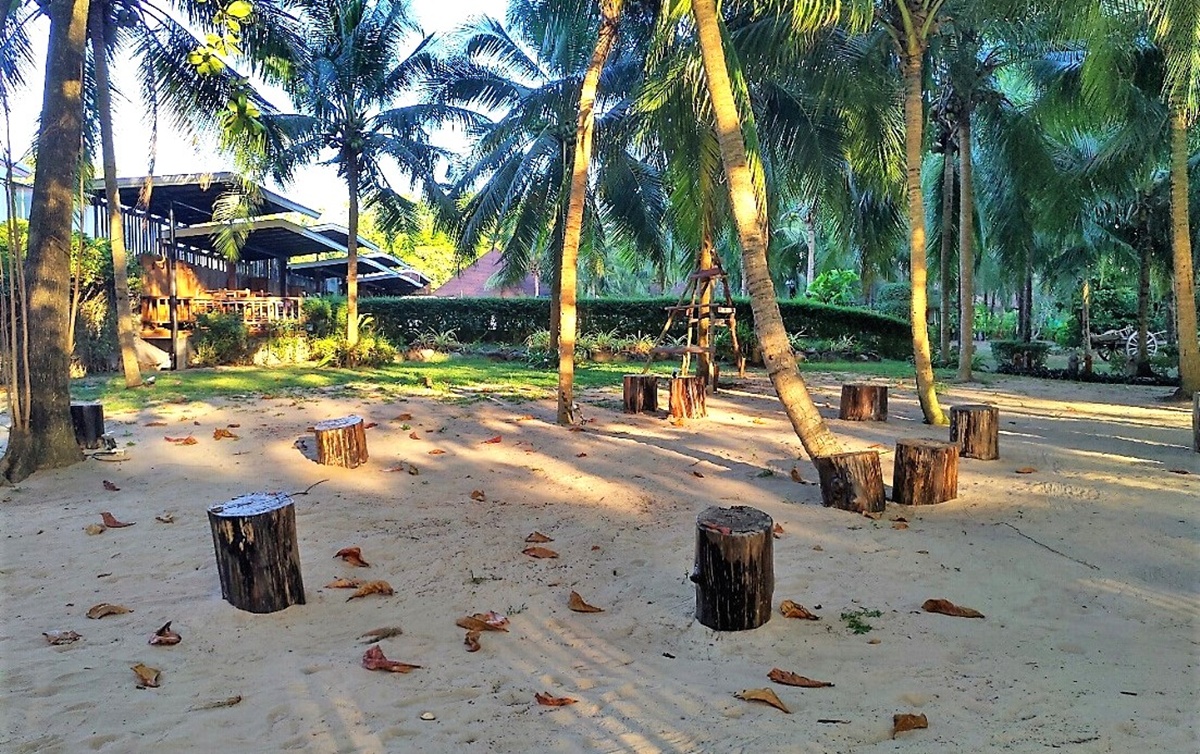 Nai Yang Beach