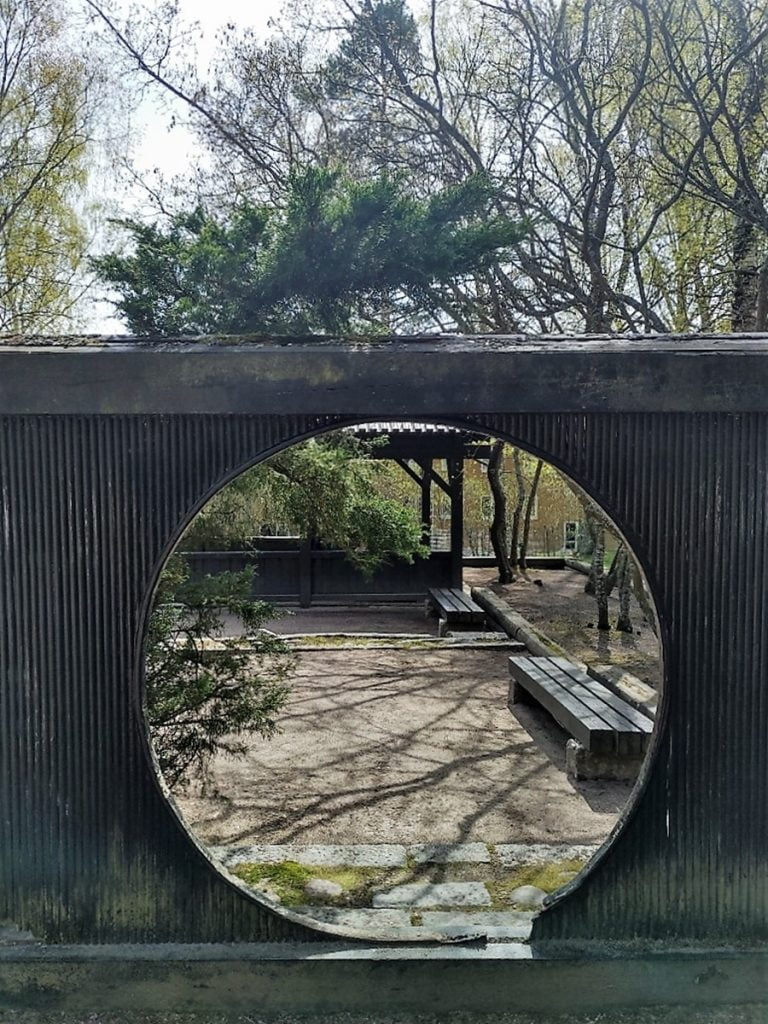 Roihuvuoren japanilainen puisto