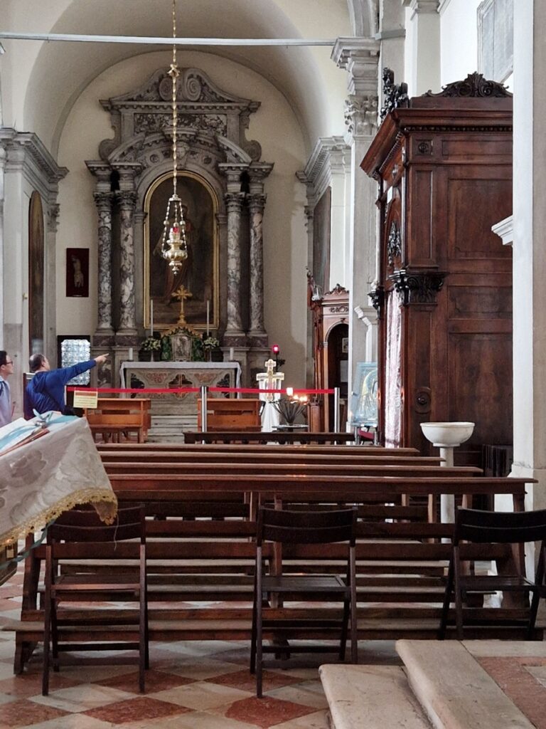 Buranon kirkko - Kohti avaraa maailmaa