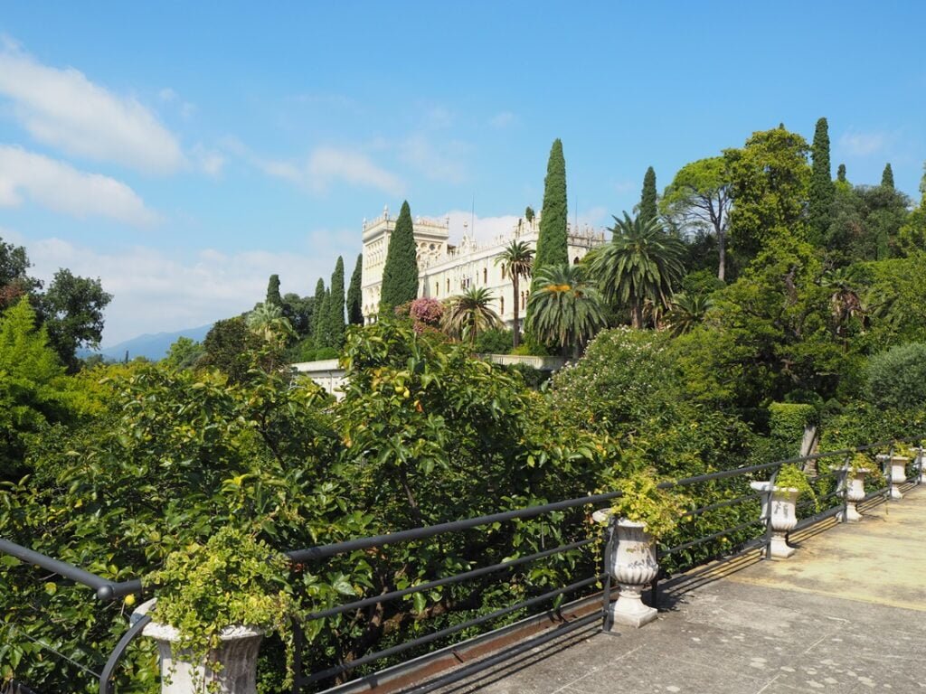 Isola del Garda - Kohti avaraa maailmaa - huvila sivusta