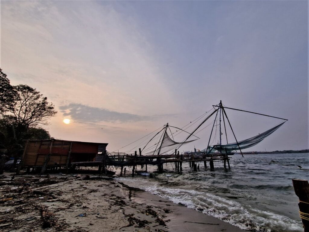 Chinese fishing nets Fort Kochi - Kohti avaraa maailmaa