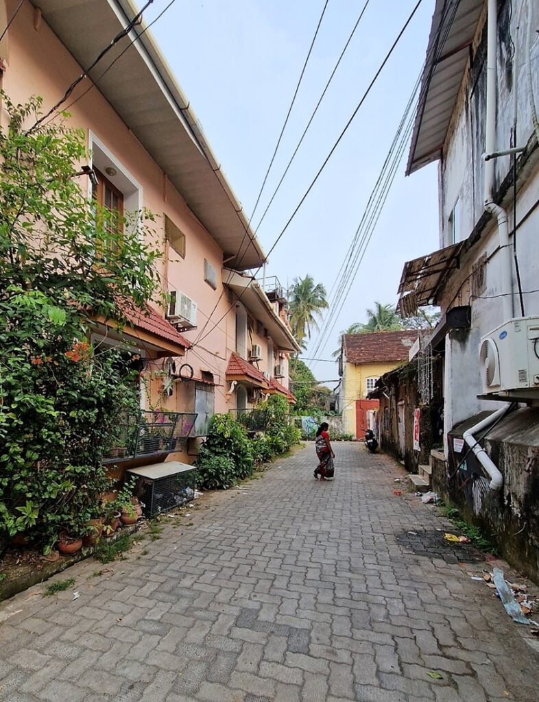 Fort Kochi - muraaleja ja graffiteja siirtomaa-ajan satamakaupungissa