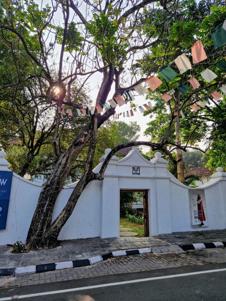 Fort Kochi - muraaleja ja graffiteja siirtomaa-ajan satamakaupungissa