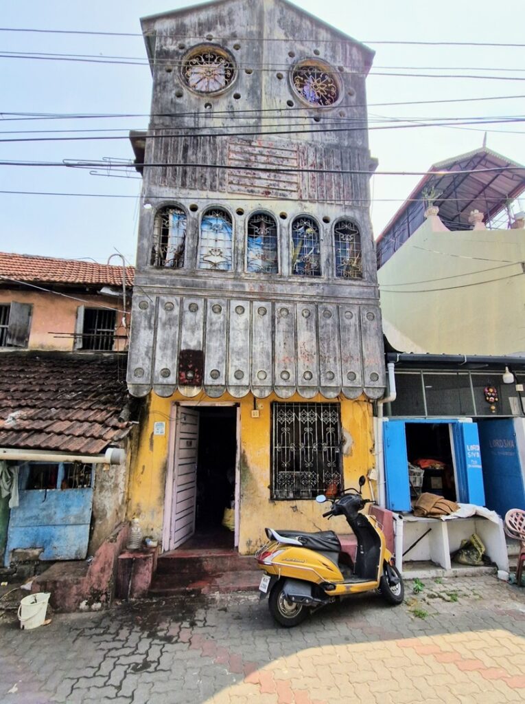 Brahmaanialue Fort Kochi - Kohti avaraa maailmaa