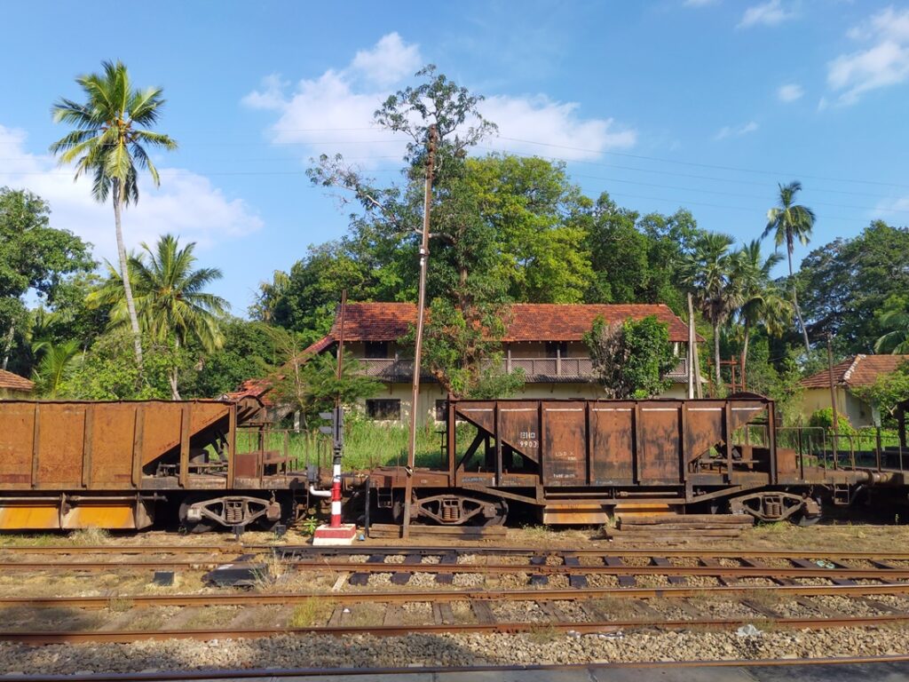 Anuradhapura Sri Lanka - Kohti avaraa maailmaa