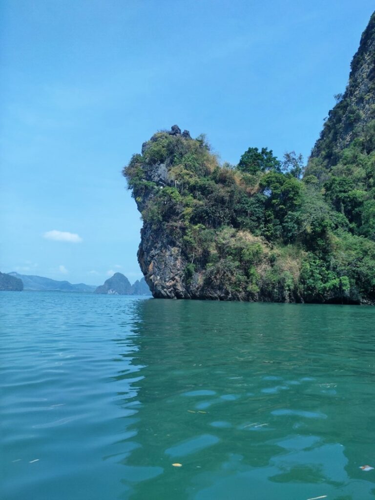 James Bond Island - retki viidelle saarelle Phuketissa