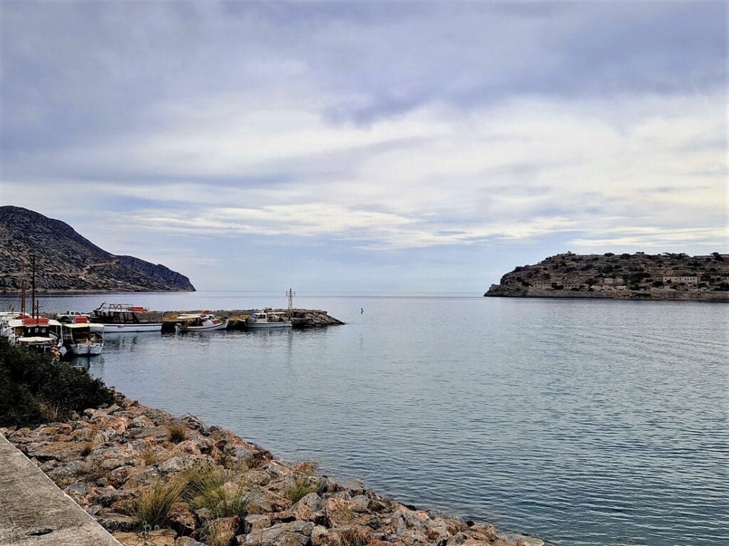 Spinalonga - Kohti avaraa maailmaa