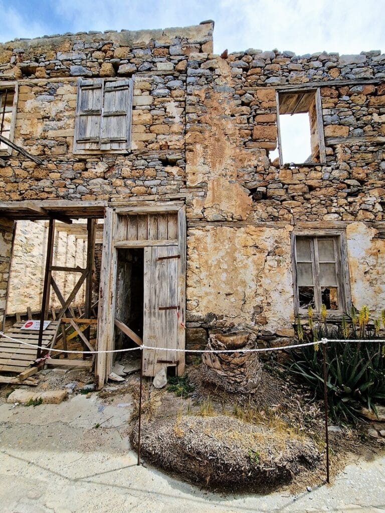 Karunkaunis Spinalonga Kreetalla