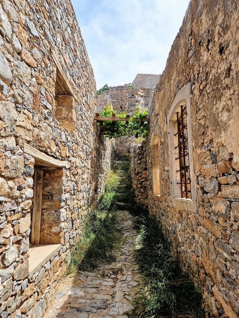 Karunkaunis Spinalonga Kreetalla