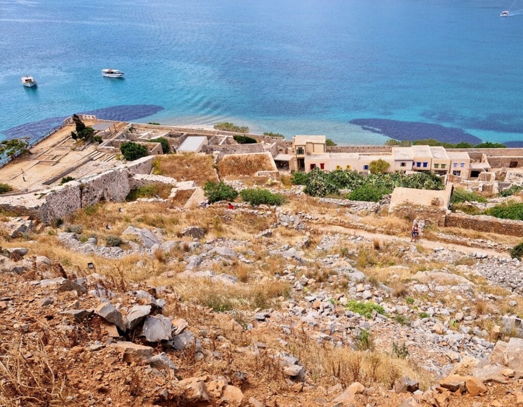 Spinalonga - Kohti avaraa maailmaa