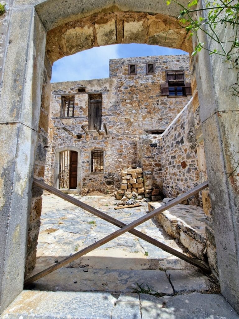 Karunkaunis Spinalonga Kreetalla