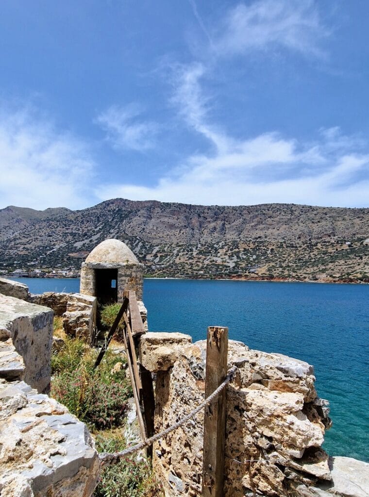 Karunkaunis Spinalonga Kreetalla