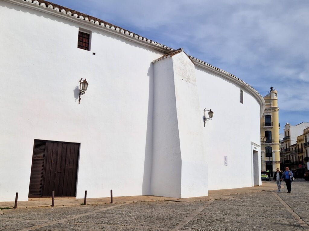 Ryhmämatkalla Rondassa ja Setenil de Las Bodegasissa