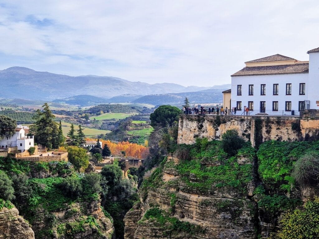 Ryhmämatkalla Rondassa ja Setenil de Las Bodegasissa