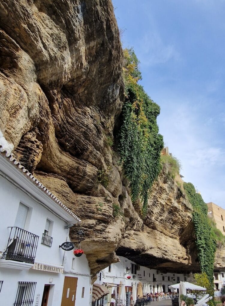 Setenil de las Bodegas - Kohti avaraa maailmaa