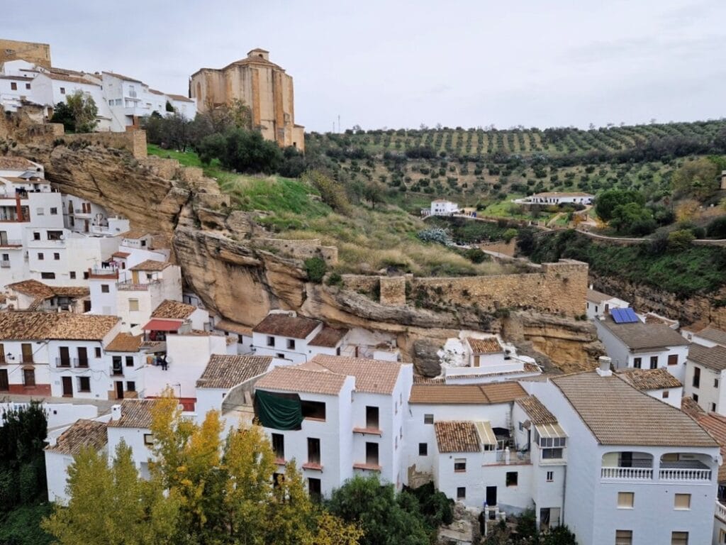 Ryhmämatkalla Rondassa ja Setenil de Las Bodegasissa