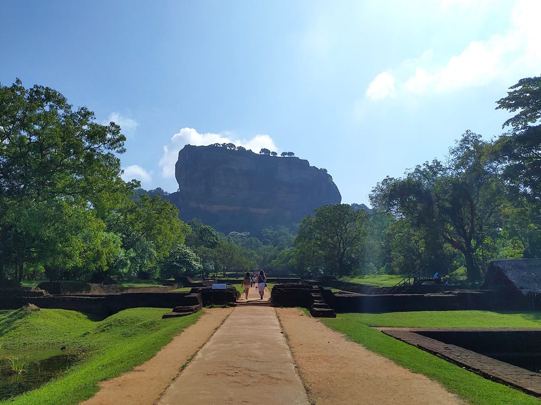 You are currently viewing Habarana ja Sigiriya – Sri Lankan kulttuurikolmion sydämessä