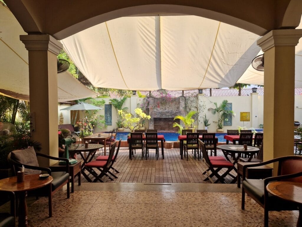 Villa Grange - Kohti avaraa maailmaa