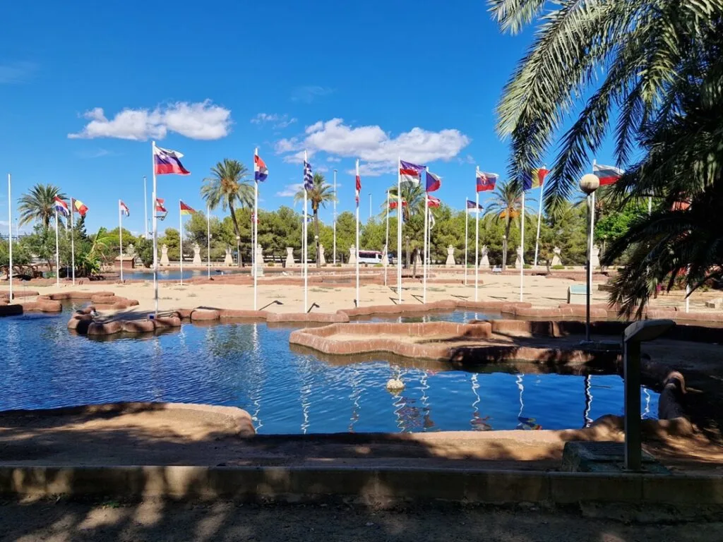 Parque de las Naciones - Kohti avaraa maailmaa