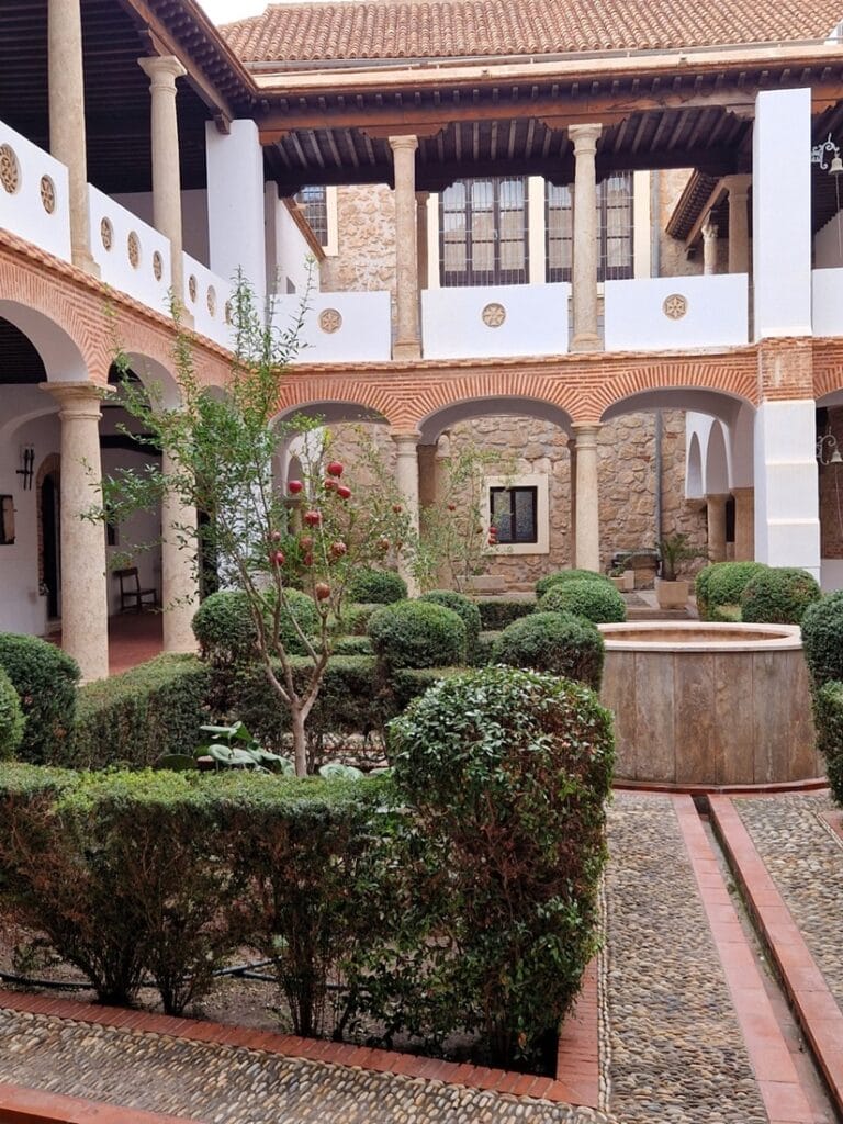 Monasterio de las Puras Almería - Kohti avaraa maailmaa