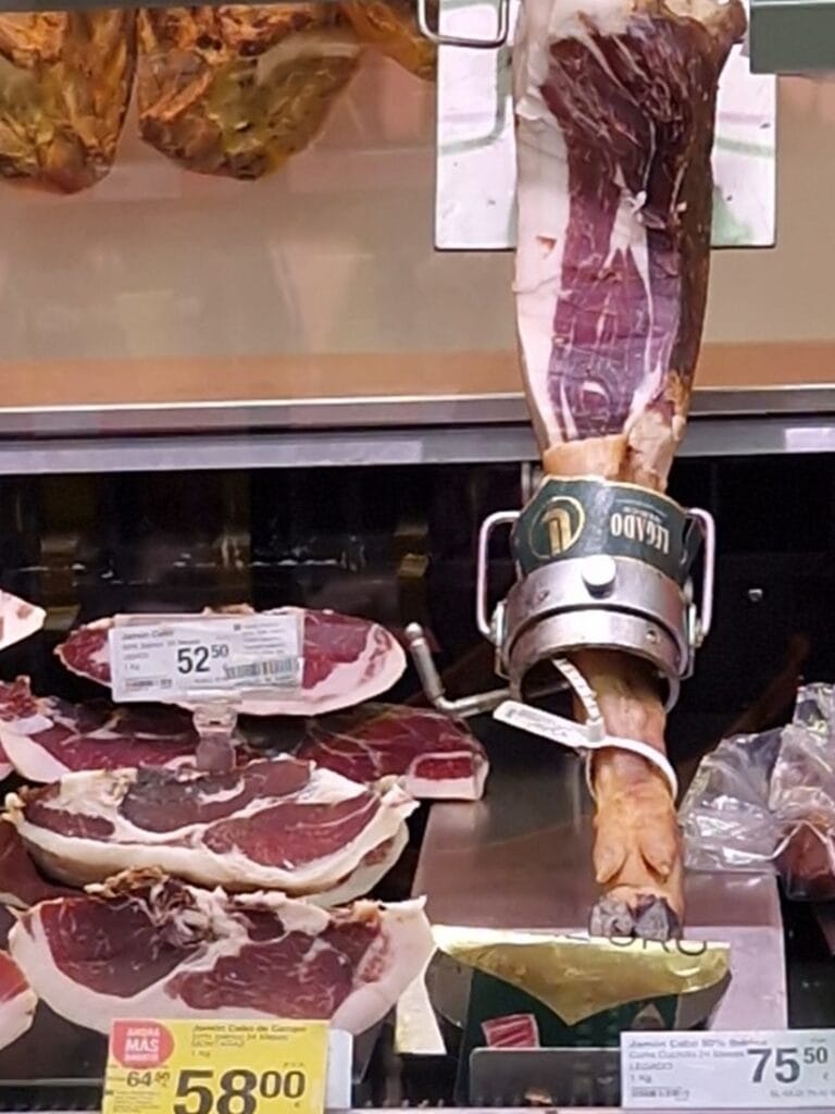 Charcuteria - Kohti avaraa maailmaa