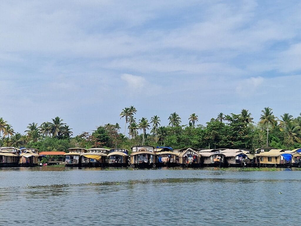 Alappuzha Backwaters - Kohti avaraa maailmaa