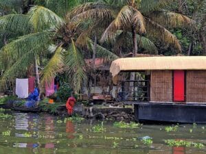 Read more about the article Keralan Backwaters – vesitie toiseen maailmaan