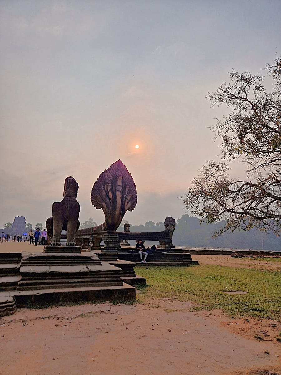 Angkor Wat - Kohti avaraa maailmaa