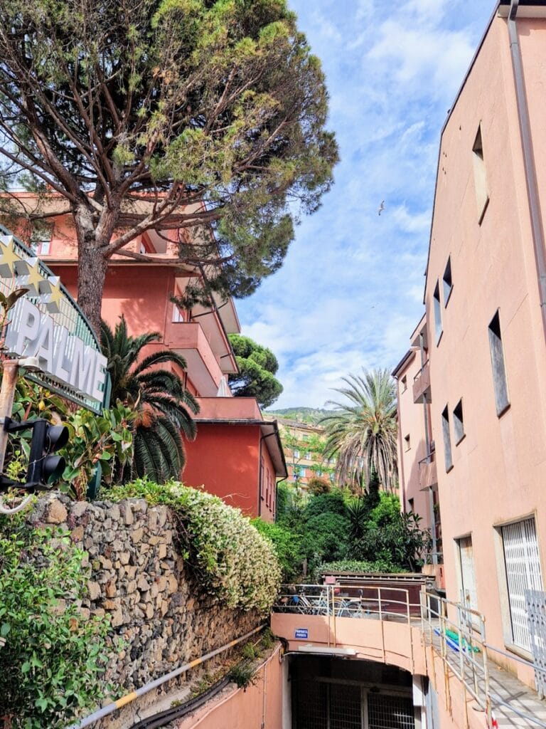Monterosso Cinque Terre - Kohti avaraa maailmaa