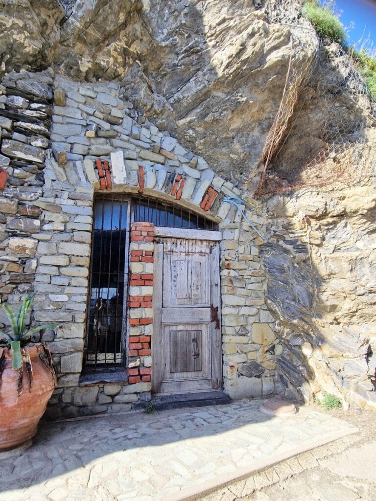 Monterosso Cinque Terre - Kohti avaraa maailmaa
