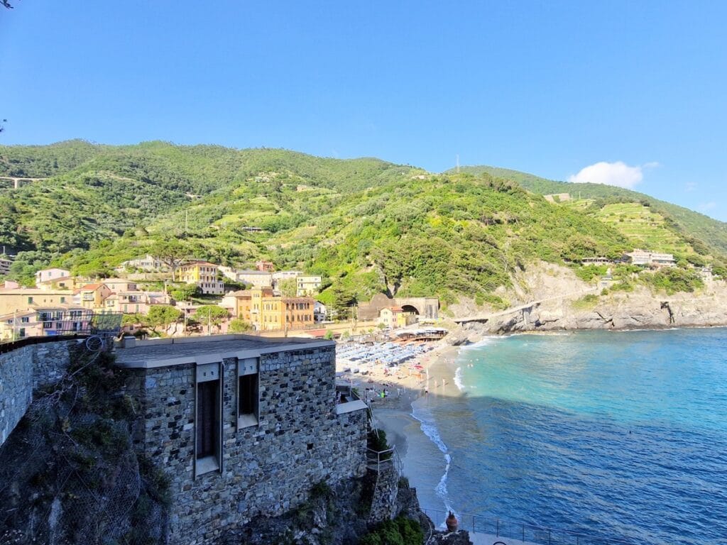 Monterosso Cinque Terre - Kohti avaraa maailmaa