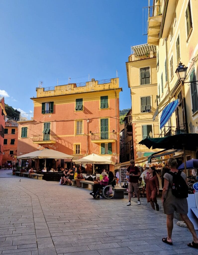 Monterosso Cinque Terre - Kohti avaraa maailmaa