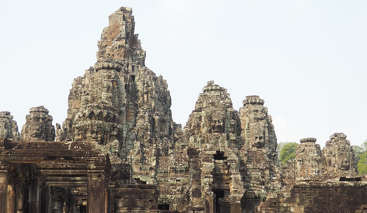 Bayon - Kohti avaraa maailmaa