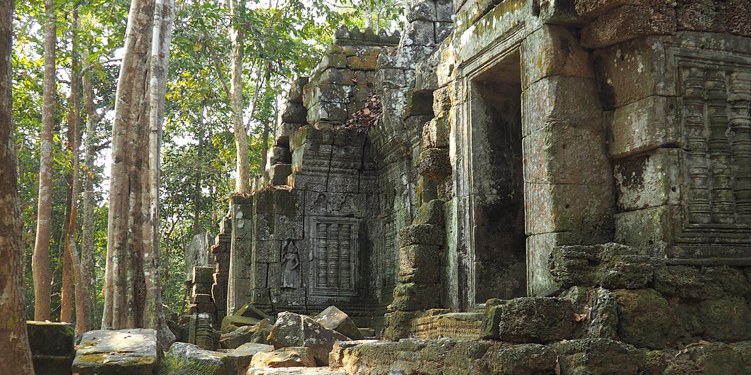 Upeat mutta uuvuttavat Angkorin temppelit Siem Reapissa