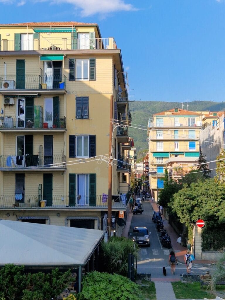 Levanto - Kohti avaraa maailmaa