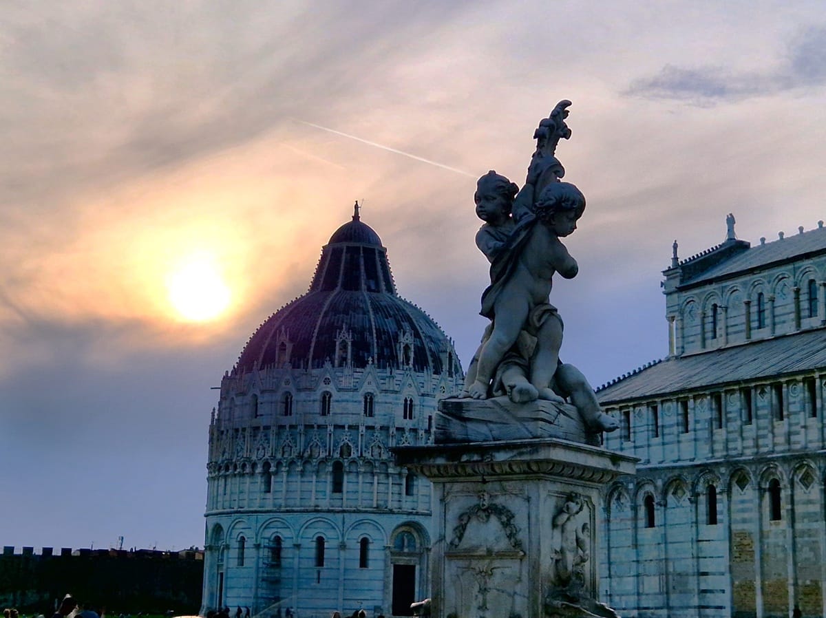 Piazza del Duomo - Kohti avaraa maailmaa