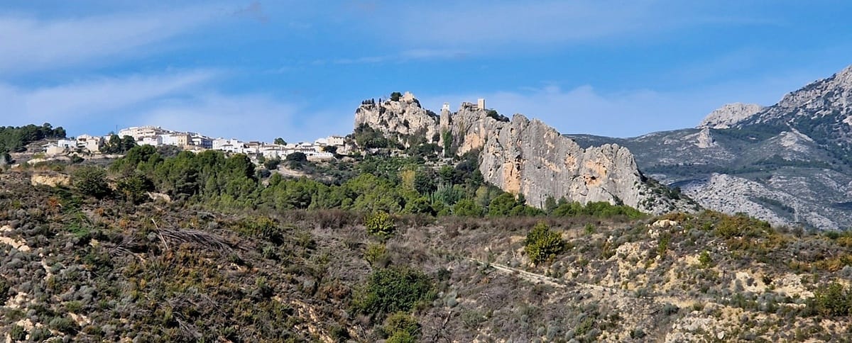 Matkalla Guadalestiin - Kohti avaraa maailmaa