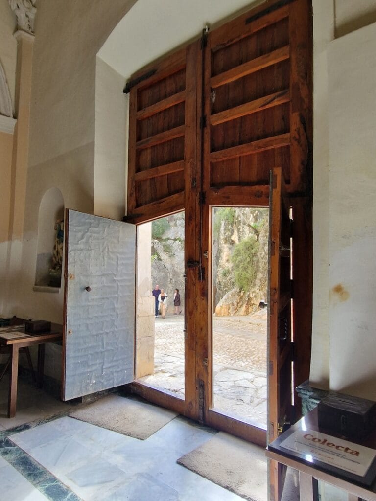 Iglesia Parroquial de Nuestra Señora de la Asunción - Kohti avaraa maailmaa