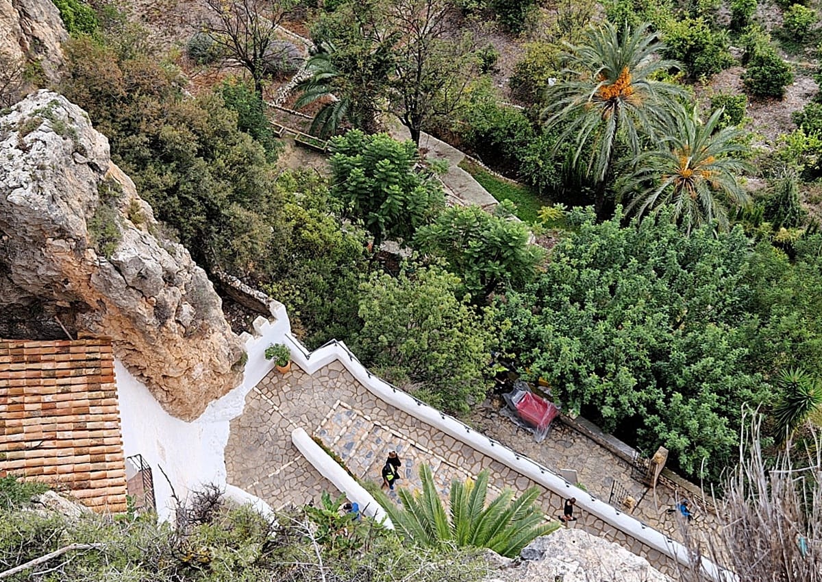 Guadalest maisema - Kohti avaraa maailmaa