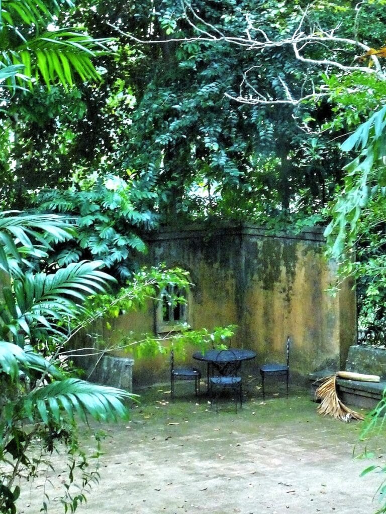 Lunuganga - Kohti avaraa maailmaa