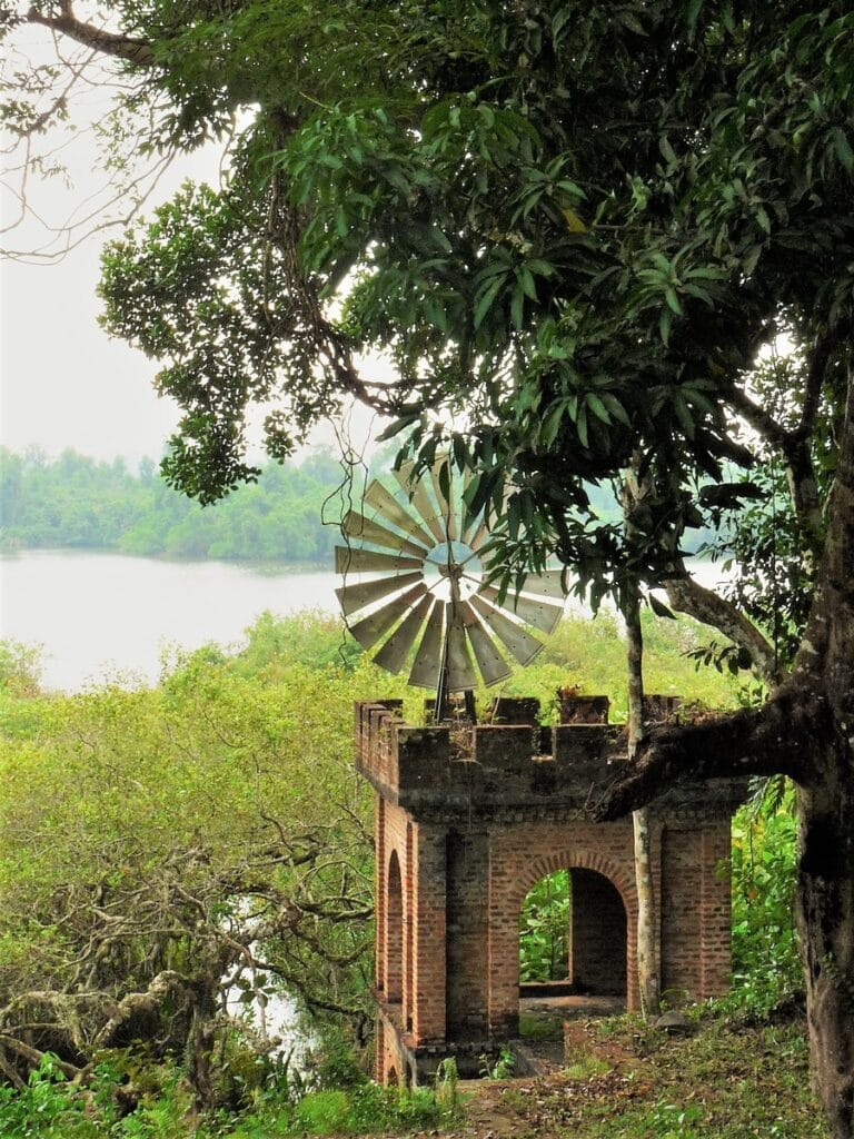 Lunuganga - Kohti avaraa maailmaa