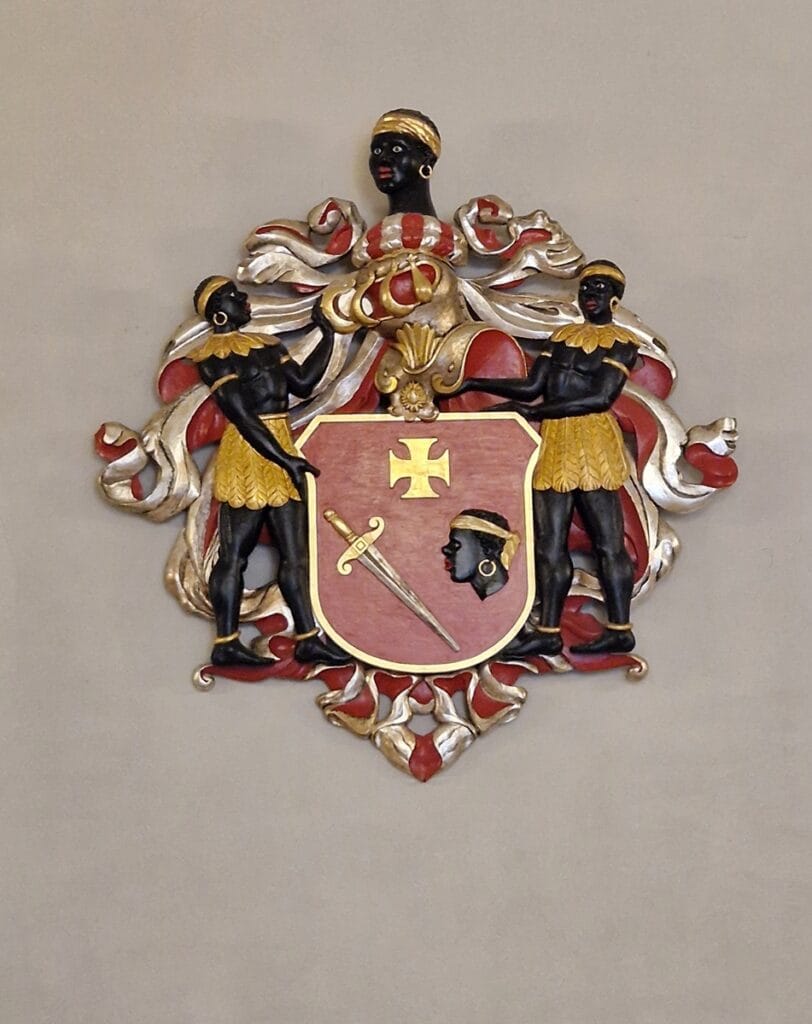 Mustapäiden talo - Kohti avaraa maailmaa