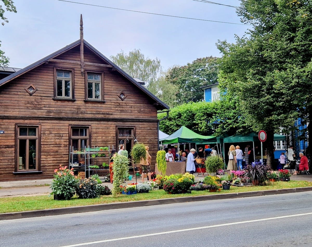 Kalnciema - Kohti avaraa maailmaa