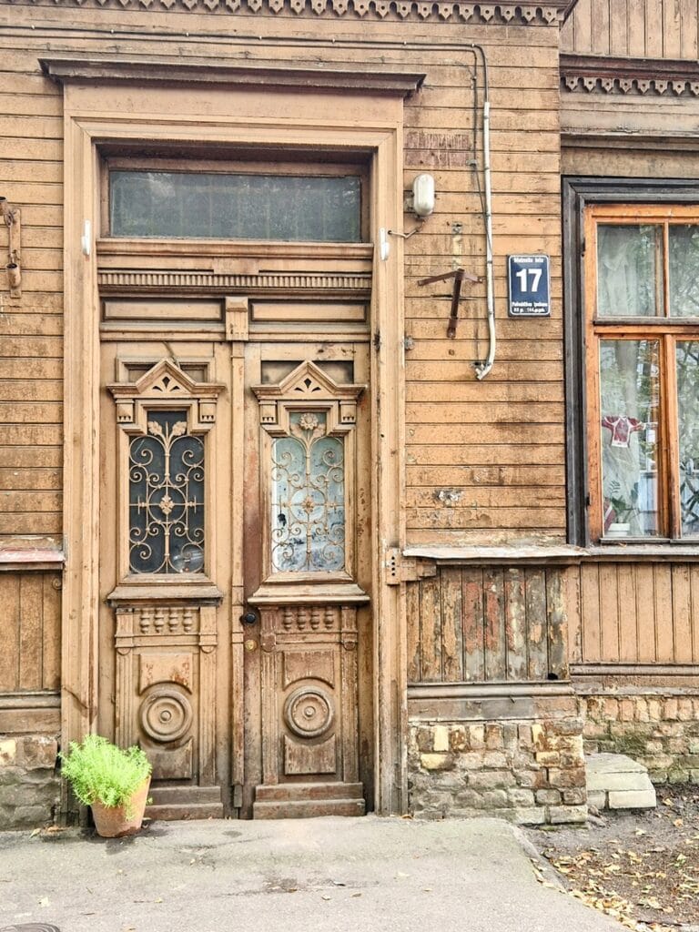 Kalnciema - Kohti avaraa maailmaa