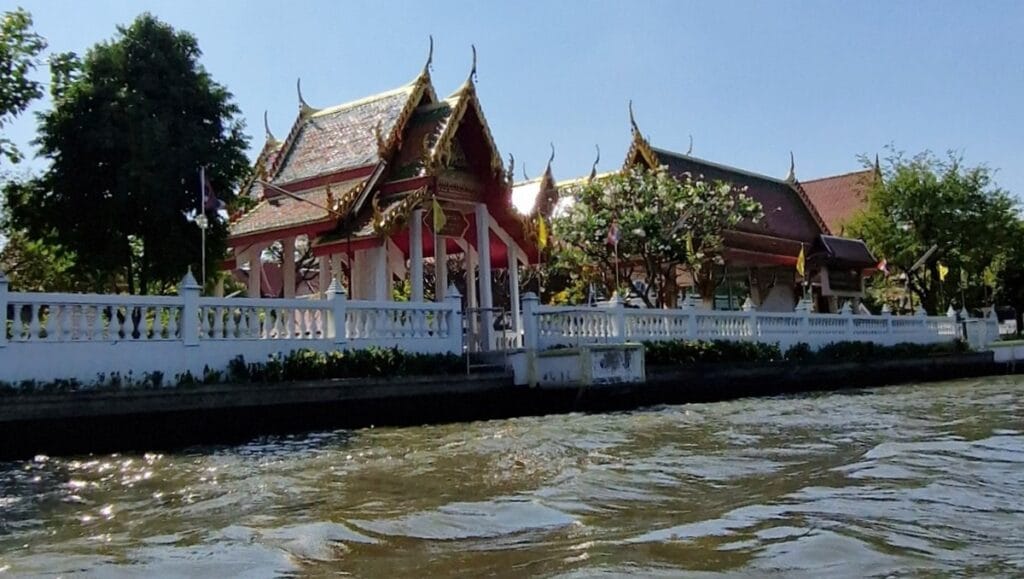 Chao Phraya - Kohti avaraa maailmaa