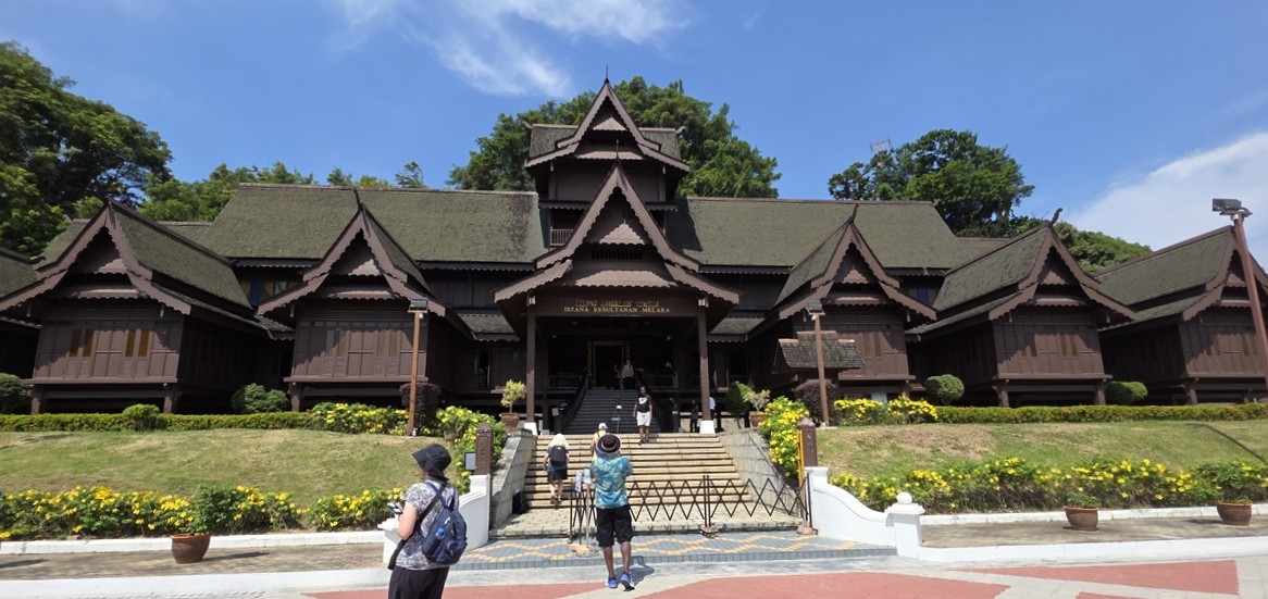 Malakka - Kohti avaraa maailmaa