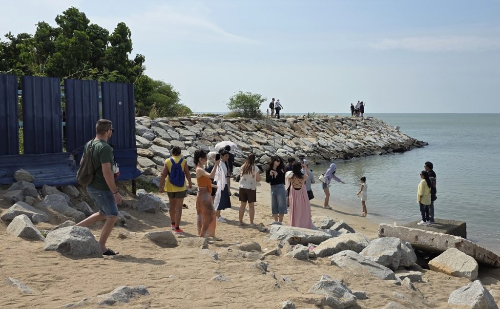 Masjid Selat Melaka - Kohti avaraa maailmaa