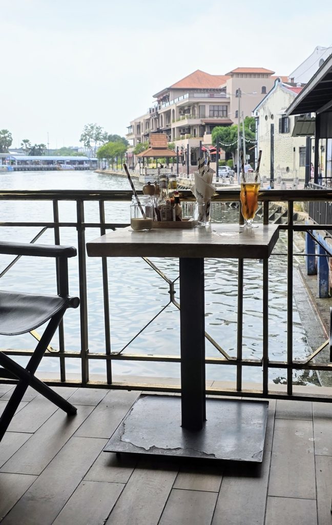 GravyBaby Malakka - Kohti avaraa maailmaa