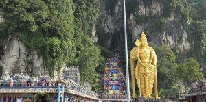 Batu Caves - 272 askelta pyhäkköön